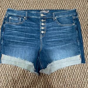 Pre-Loved Torrid Shorts